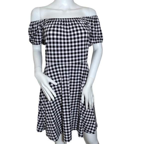 Express Dresses & Skirts - EXPRESS off the shoulder checkered black and white dress